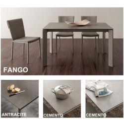 Tavolo allungabile con piano in ceramica con 4 sedie in ecopelle 